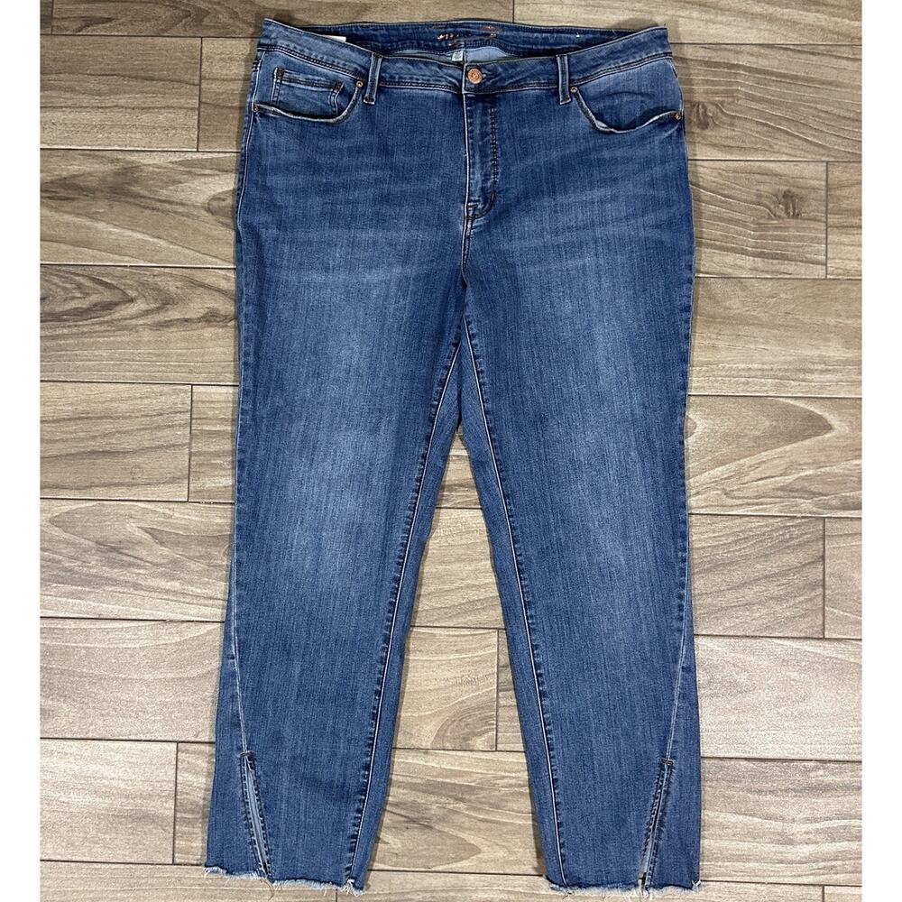 Seven7 Straight Leg Jeans Women's‎ Size 22 Frayed Distressed Stretch Denim